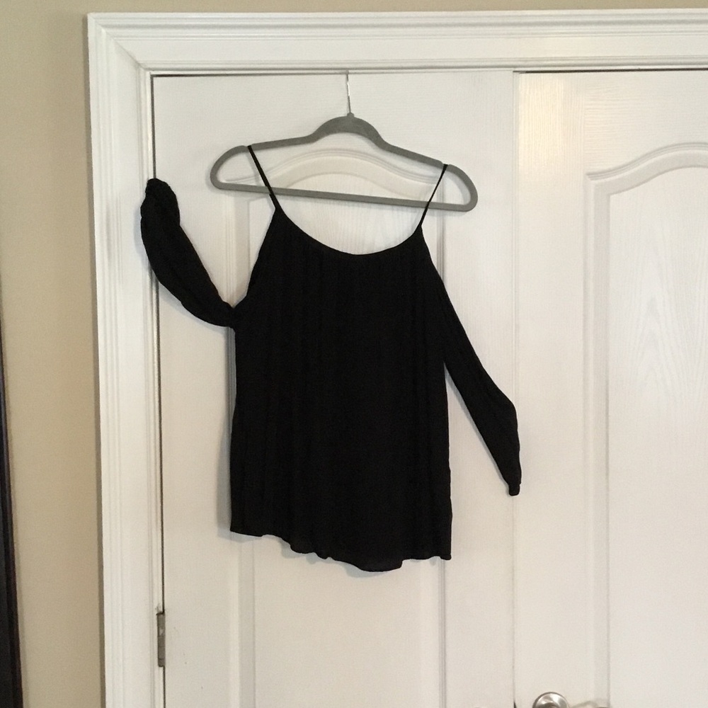 Black Cold-Shoulder Spaghetti Strap Top